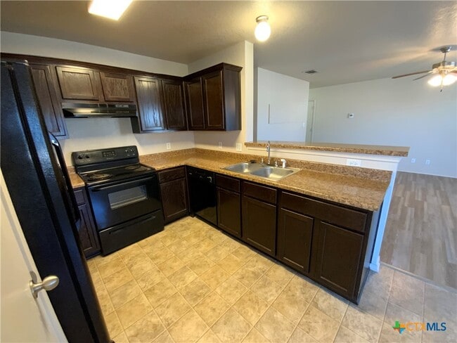 Building Photo - 2212 Bellmont