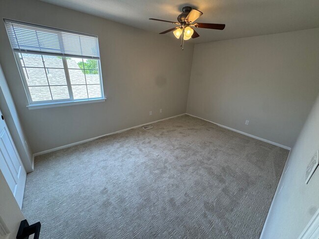 Building Photo - Completely Remodeled Home in Englewood