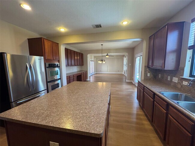 Building Photo - 500 Springbrook Rd