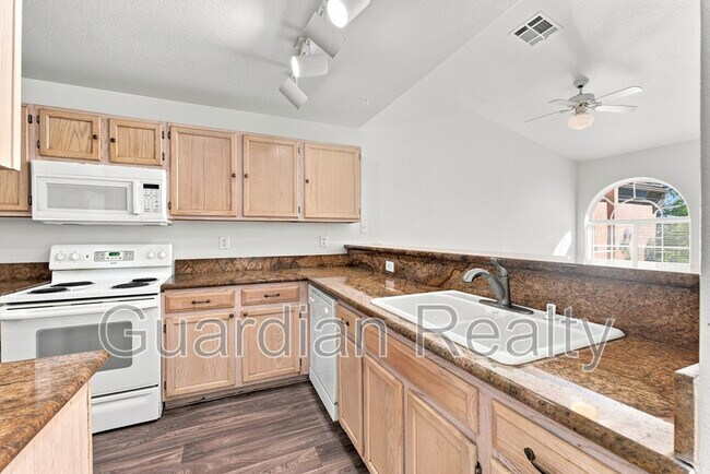 Building Photo - 3676 Renovah St