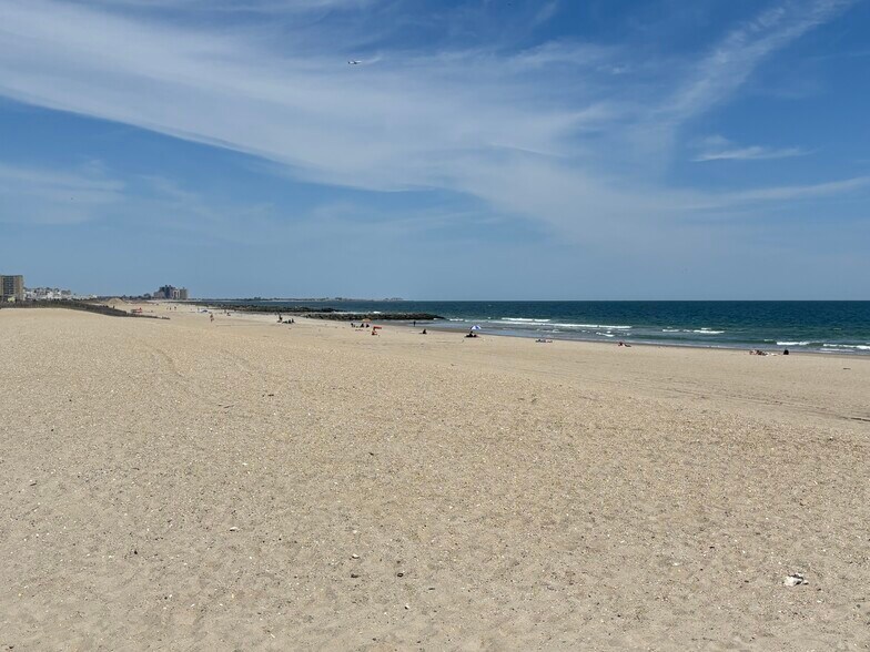 Building Photo - 130 Beach 98th St