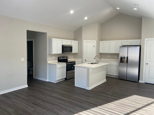 Building Photo - 3239 N Cedar Downs Ln