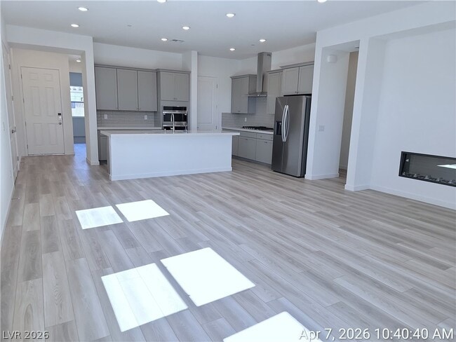 Building Photo - 96 Ibiza Lk Dr