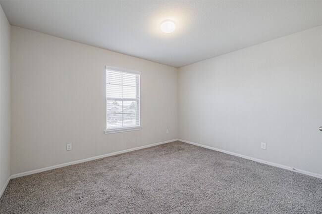 Building Photo - 3142 McDonough Way
