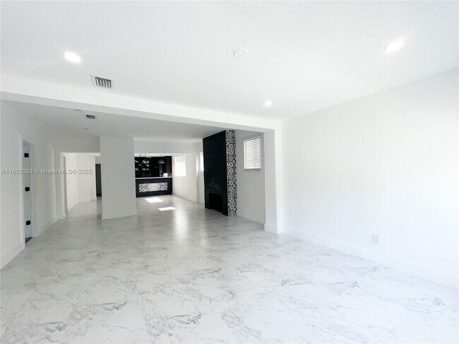 Building Photo - 136 NW 47th St