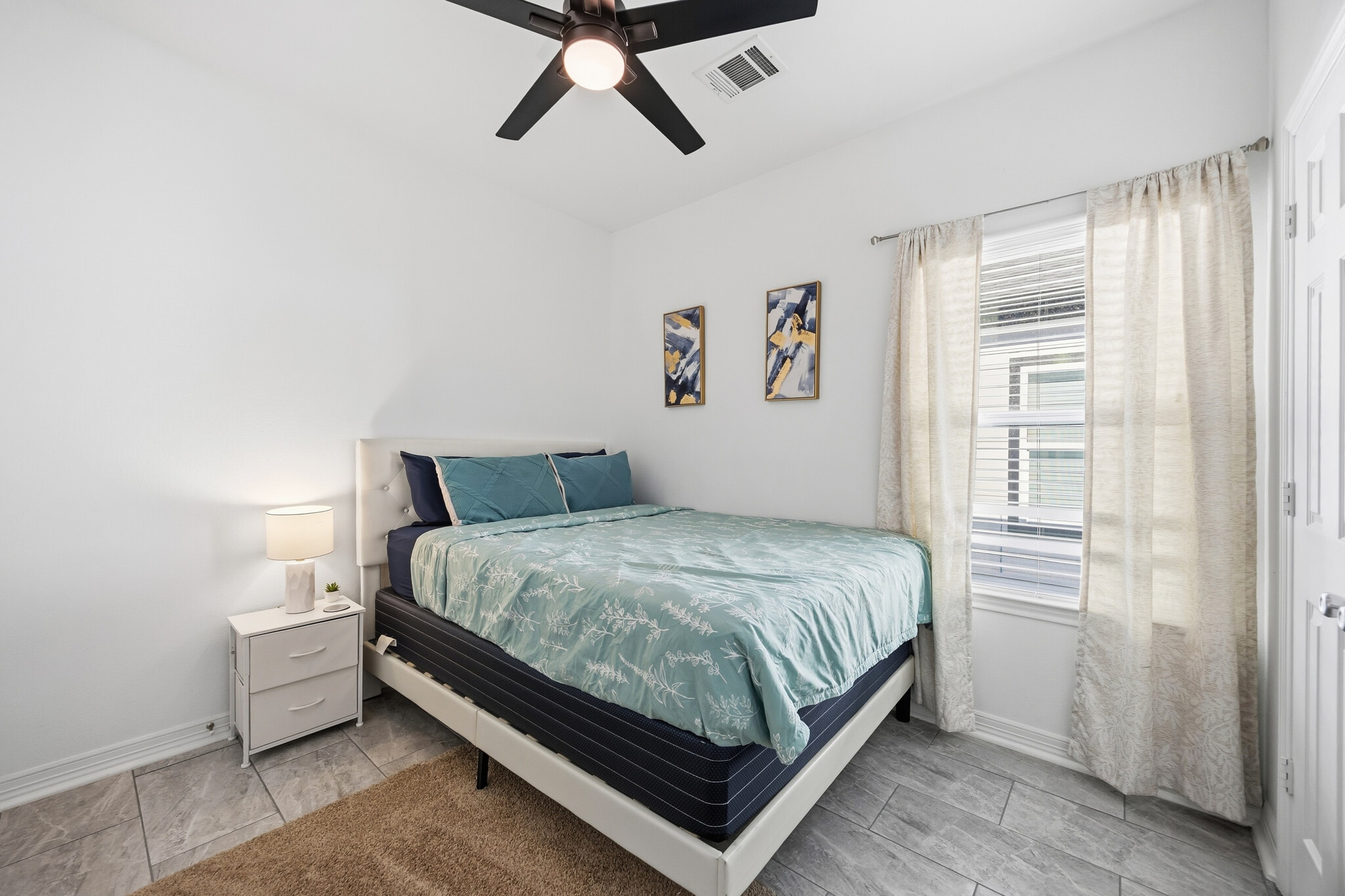 Building Photo - 3825 Easy St