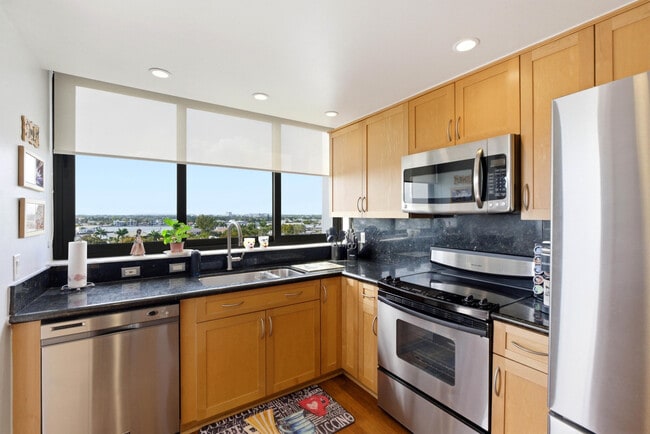 Building Photo - 1361 S Ocean Blvd