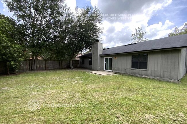 Building Photo - 8270 Hamden Cir E