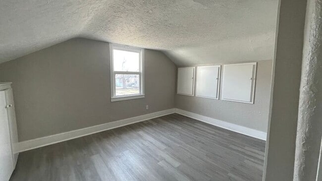 Building Photo - 1803 Mansfield Rd