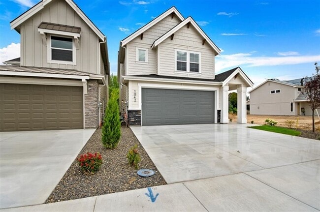 Building Photo - BRAND NEW HOME!!  4 Bedrooms, 3 Baths, Large Open Floor Plan!  Perfect Location, Must See!