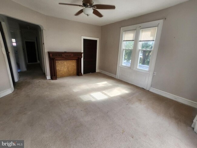 Building Photo - 6709 N 6th St