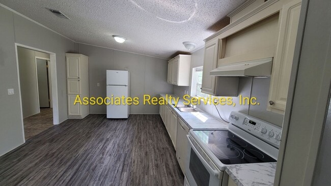 Building Photo - Secluded Home in the Country!!!- COMING SOON!