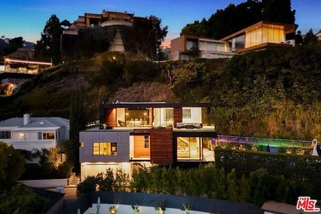 Building Photo - 1331 Belfast Dr