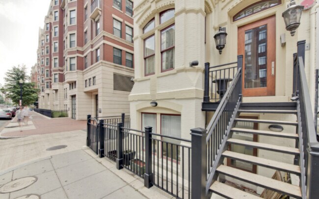 Building Photo - 1220 13th St NW