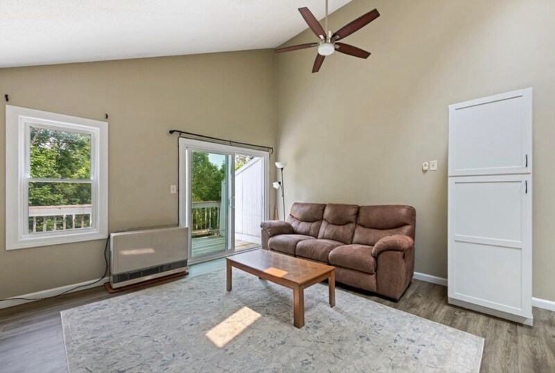 Building Photo - 33 Plaza Village Rd