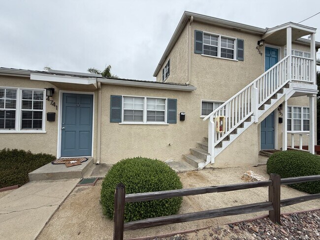 Building Photo - Charming, Refreshed Pacific Beach 1-Bedroo...