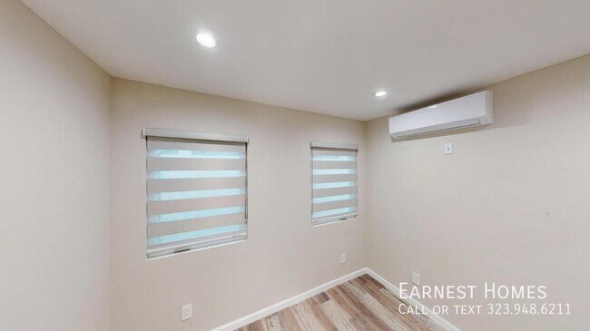 Building Photo - 2809 W 46th St
