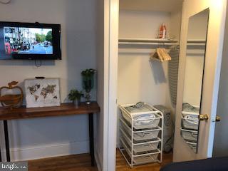 Building Photo - 424 S 20th St