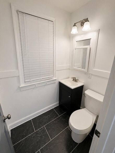 Building Photo - 14669 Rutherford St