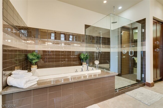 Building Photo - 483 Toucan Ridge Ct