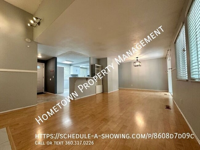 Building Photo - 4218 Glen Terra Dr SE