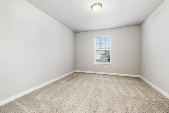 Building Photo - Charming 3 Bedroom Home in Nampa _ Pet Fri...