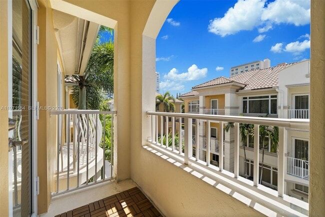 Building Photo - 18413 NE 27th Ct