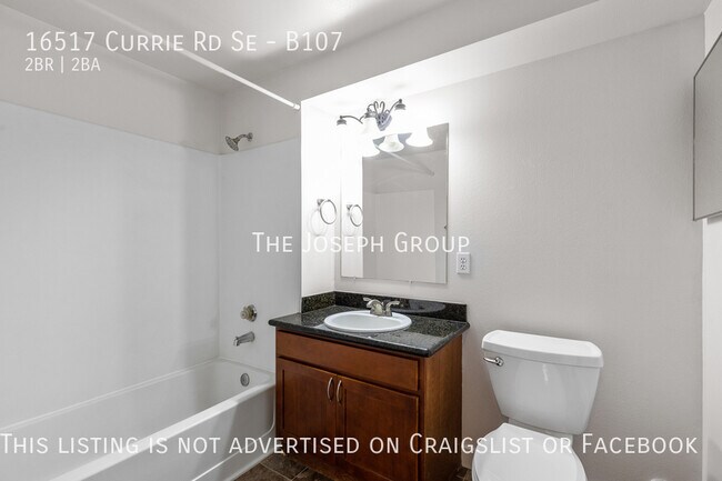 Building Photo - Beautifully Remodeled 2BD/2BA Condo in Mon...