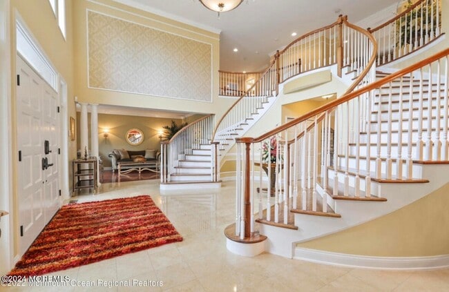 Building Photo - 29 Northwoods Rd