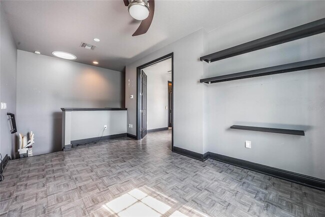 Building Photo - 349 La Creek Ct