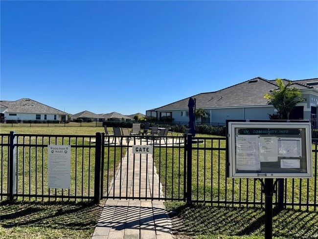 Building Photo - 2921 Trustee Ave