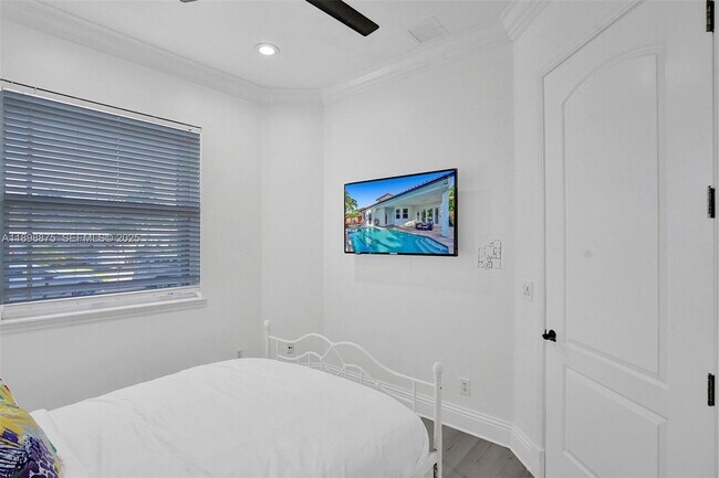 Building Photo - 1207 SW 21st St