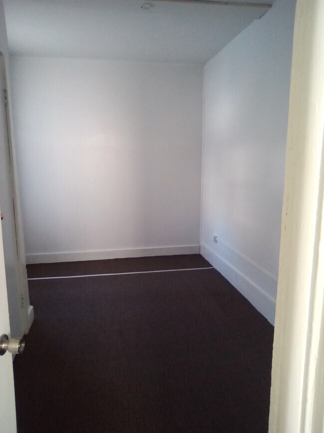 Building Photo - 56 3rd Ave