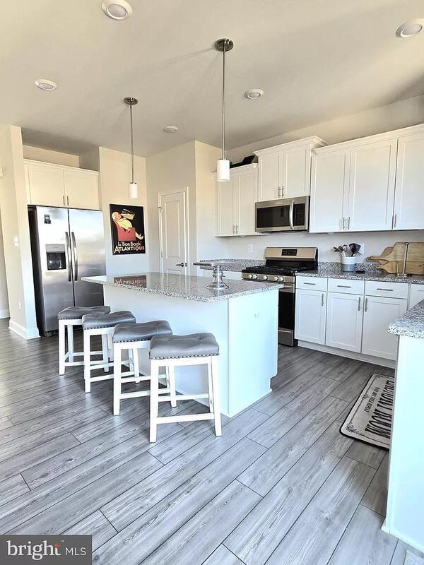 Building Photo - 24615 Dogwood Ln