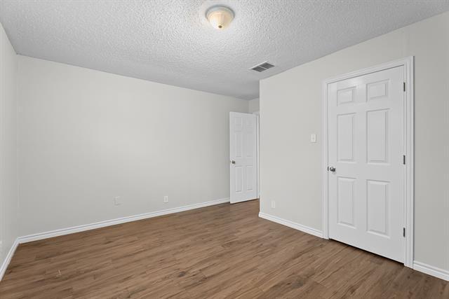 Building Photo - 429 Johnson St