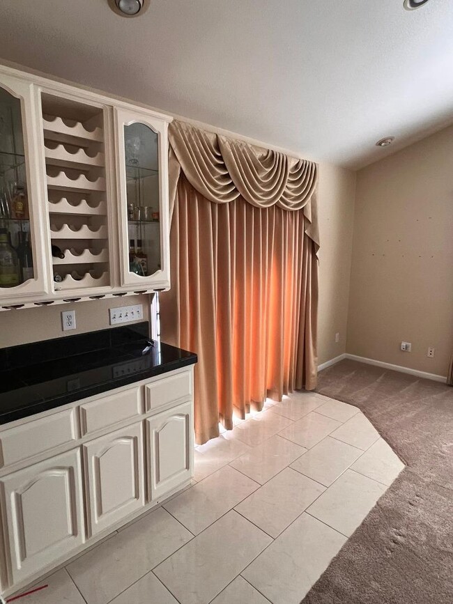 Building Photo - 2488 Shilshone Cir
