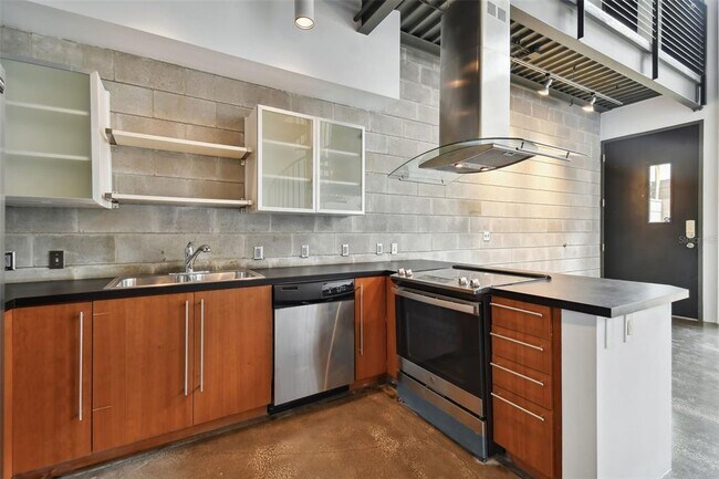 Building Photo - 217 N 12th St