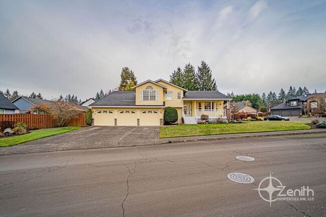 Building Photo - 4314 NE 126th St