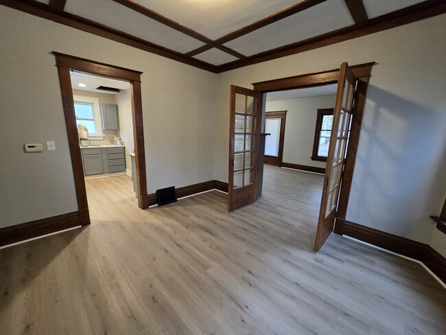 Building Photo - 349 17th St SE