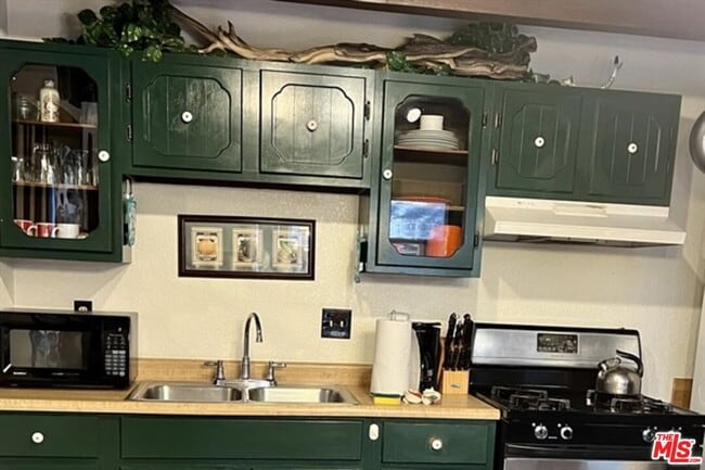 Building Photo - 42534 La Placida Ave