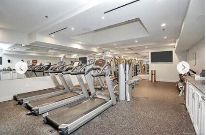 Building Photo - 127 N Tryon St