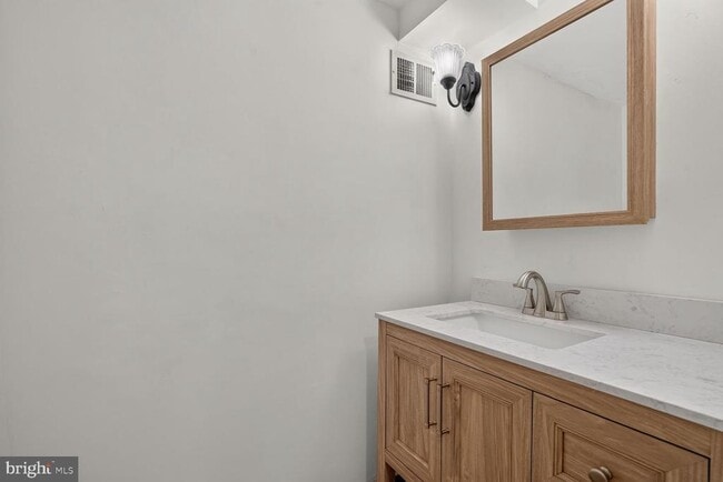 Building Photo - 9457 Jenerio Ct