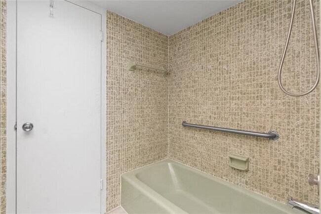 Building Photo - 2160 NW 66th Ave