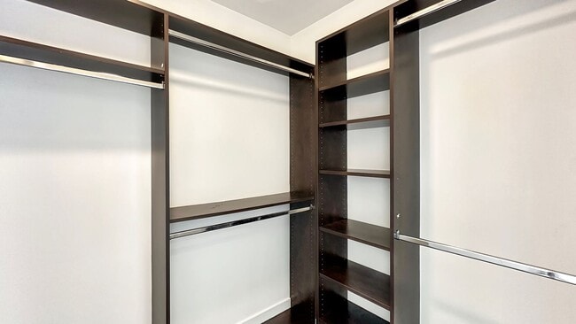 Building Photo - West-facing Modern Apartment w/ Sweeping View of SF, Golden Gate & Mt Tam