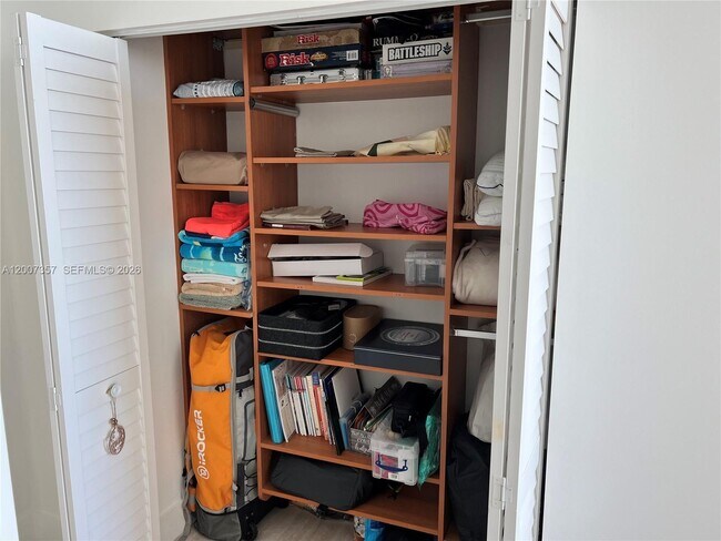 Building Photo - 2475 Brickell Ave