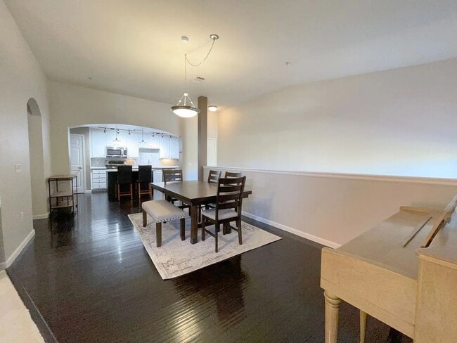Building Photo - Spacious 2 Bed, 2 Bath + Office Townhome with Attached Garage | Broadlands Community