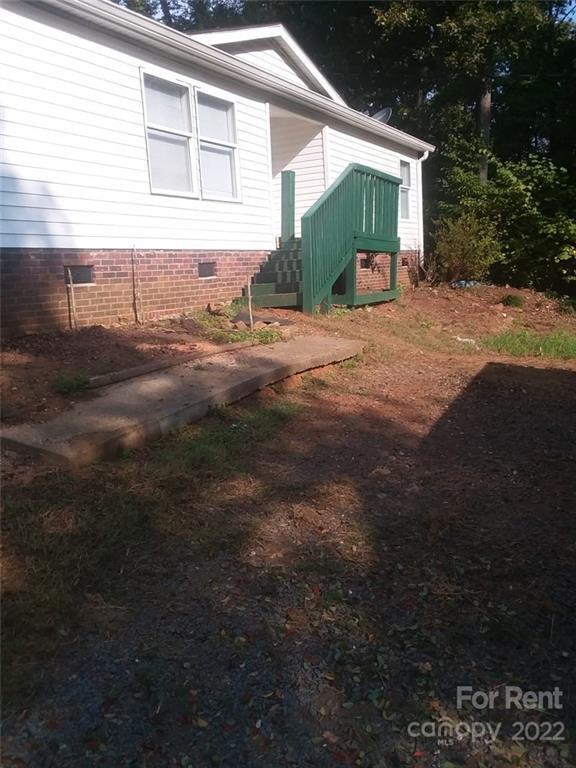 Primary Photo - 630 Pine Lake Dr