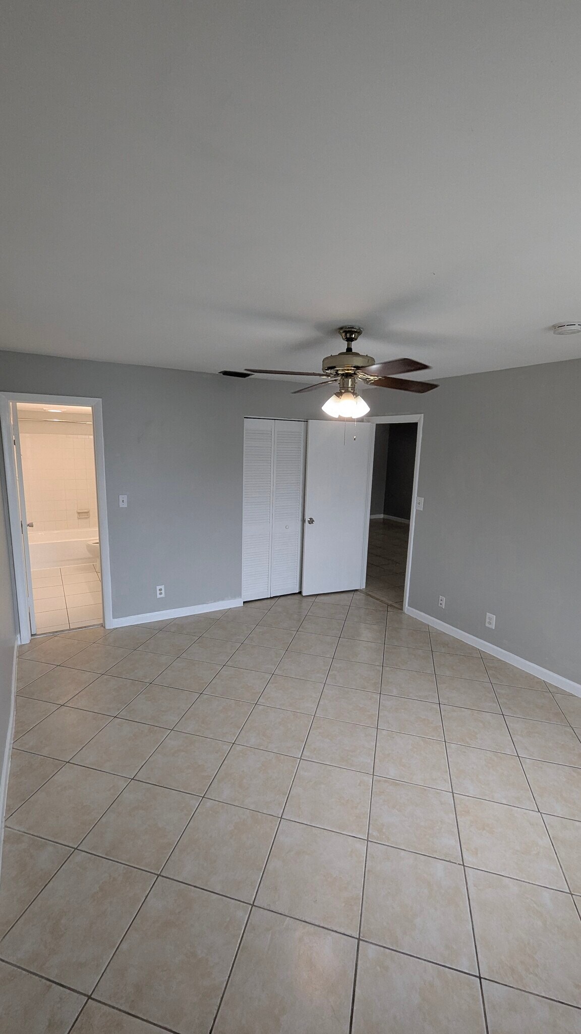 Master & Bath + Closet - 3777 NW 78th Ave