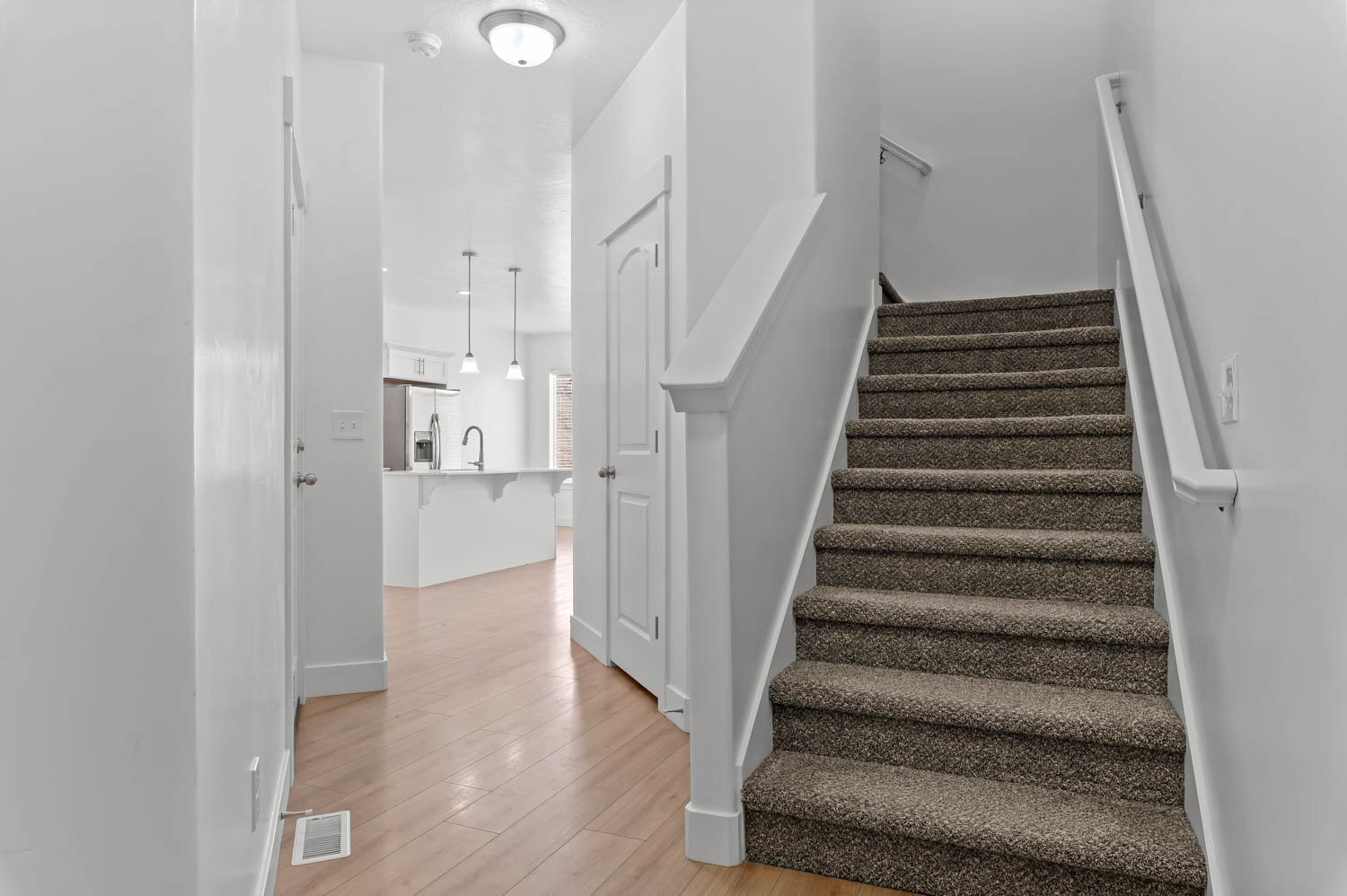 Building Photo - 16042 S Bodmin Way