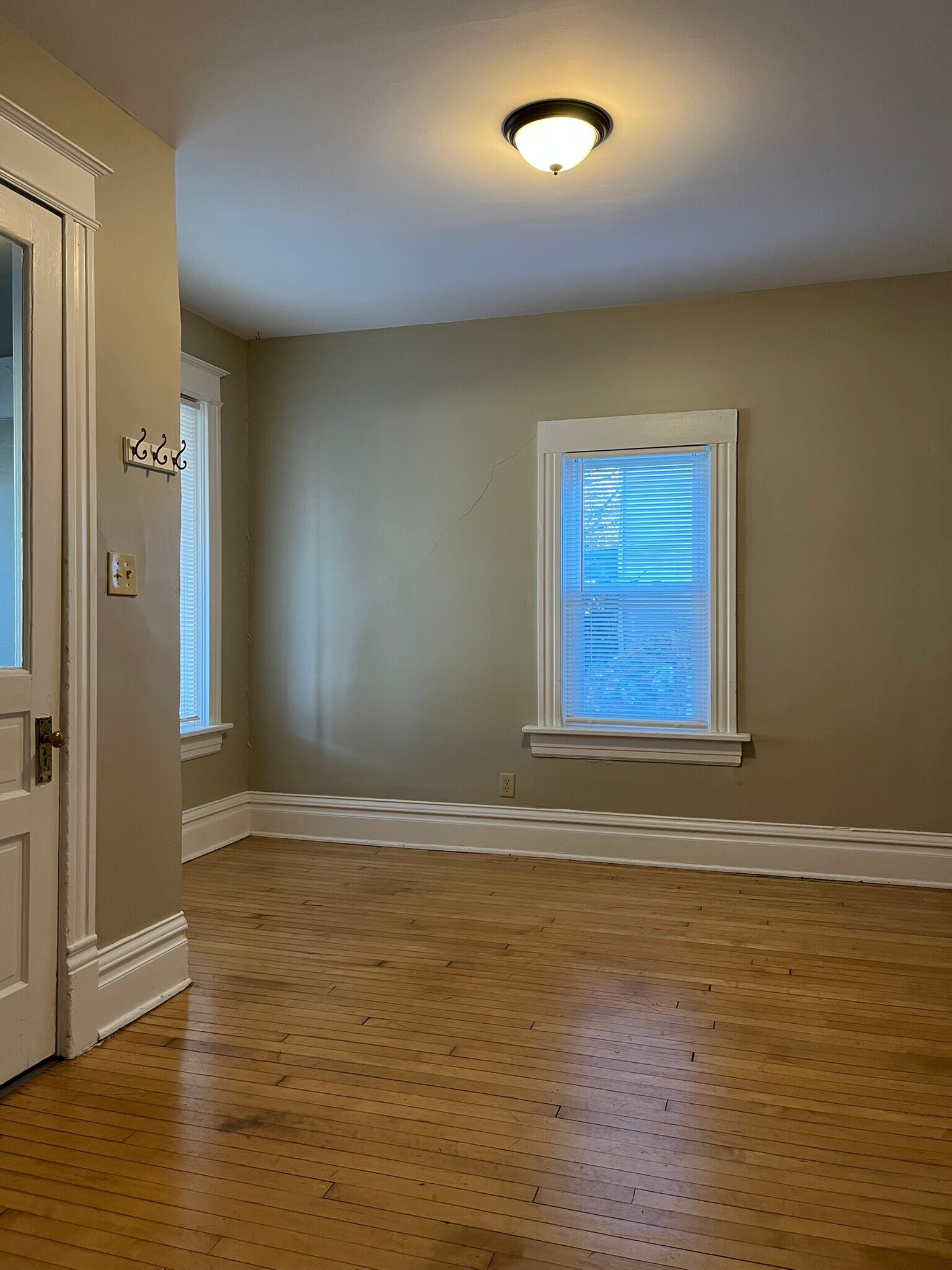 Building Photo - 2139 S Aldrich St